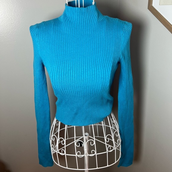 Lovers And Friends Taline Open Back Knit Crop In Ocean Blue Size XS Mock Neck - Picture 3 of 7